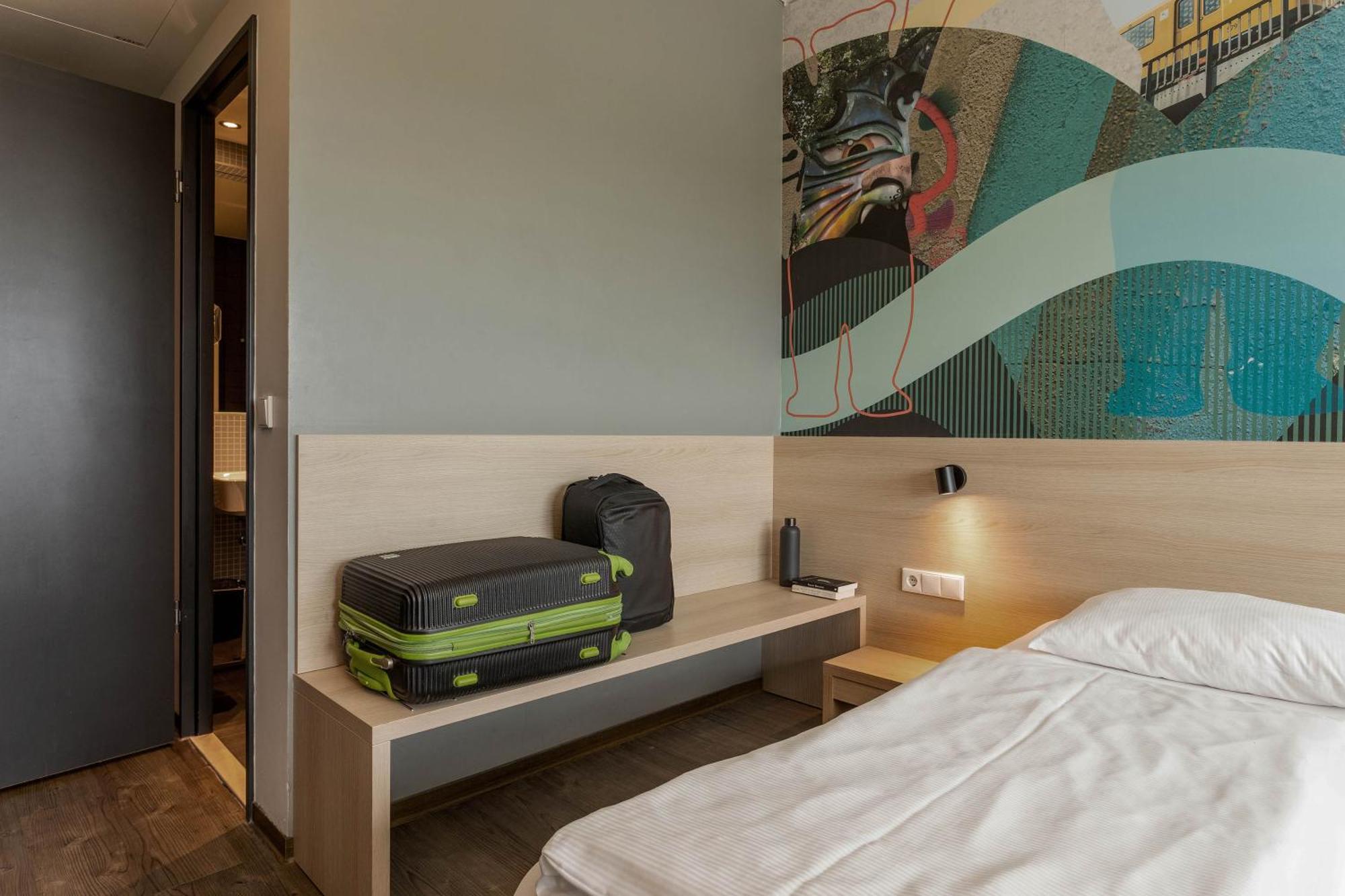 Bed 4-Bed Mixed Dormitory Room